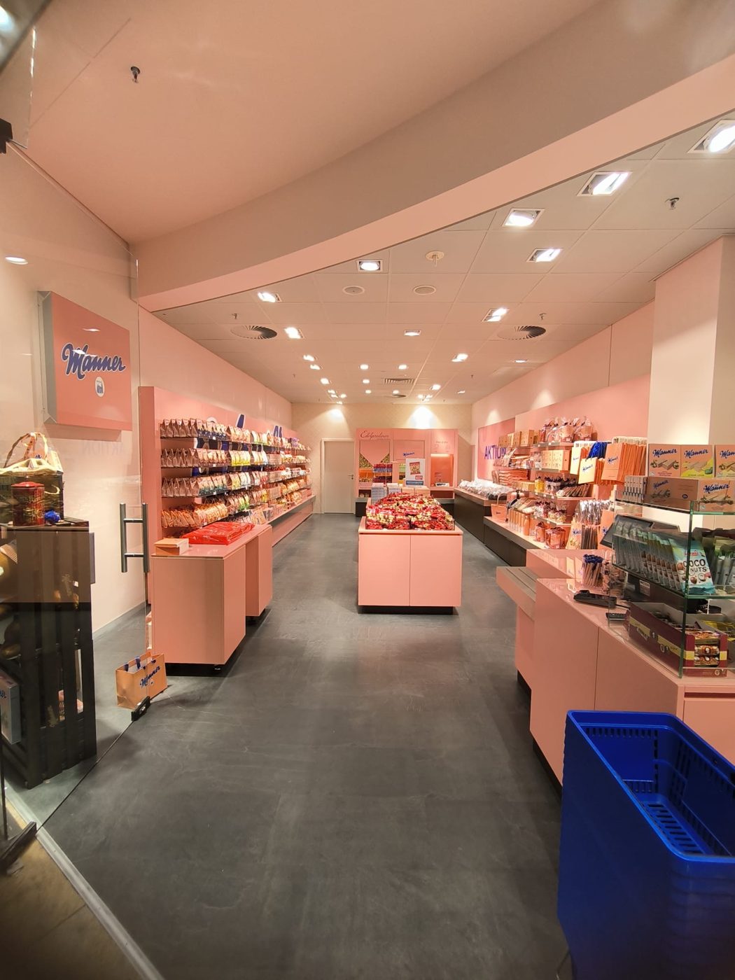 Innenansicht des Waffelshop Dresden in der Altmarkt-Galerie